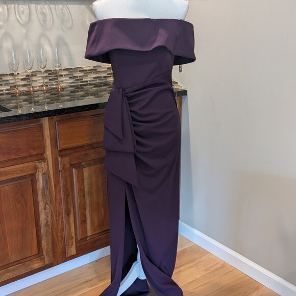 NEW Xscape Solid Side Ruched High Slit Off Shoulder Maxi Long Formal Gown Size 8 - Picture 6 of 10